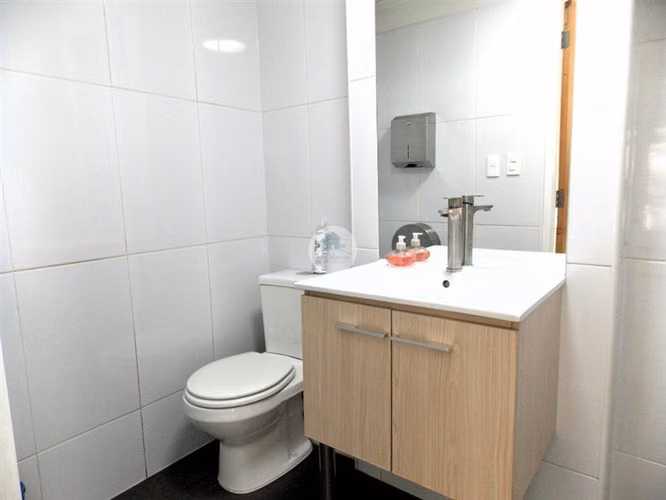 Local Comercial de Alta categoría en arriendo en Las Condes - Imagen 26