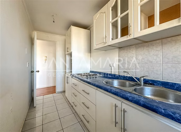 Arriendo Dpto. 2 Dorm con Estac en Lomas San Sebastián