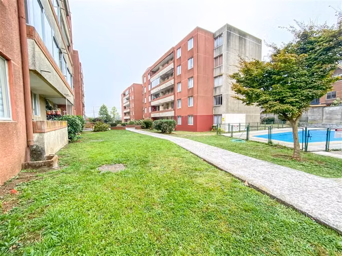 Arriendo Dpto. 2 Dorm con Estac en Lomas San Sebastián