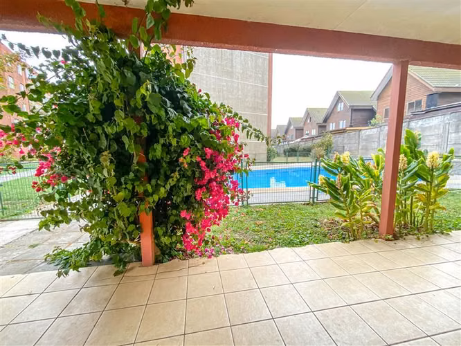 Arriendo Dpto. 2 Dorm con Estac en Lomas San Sebastián