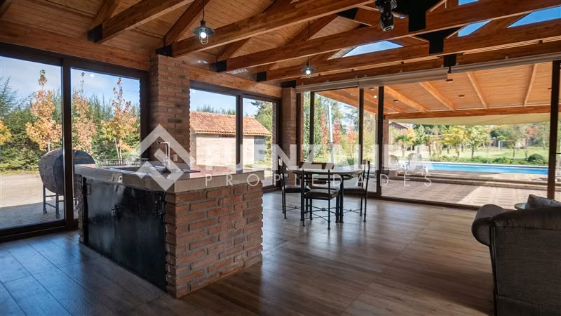 Parcela con casa 2d 2b mas piscina quincho