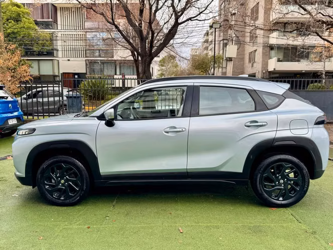 SUZUKI FRONX 1.5 AT GL HYBRID - 2025 | 2896