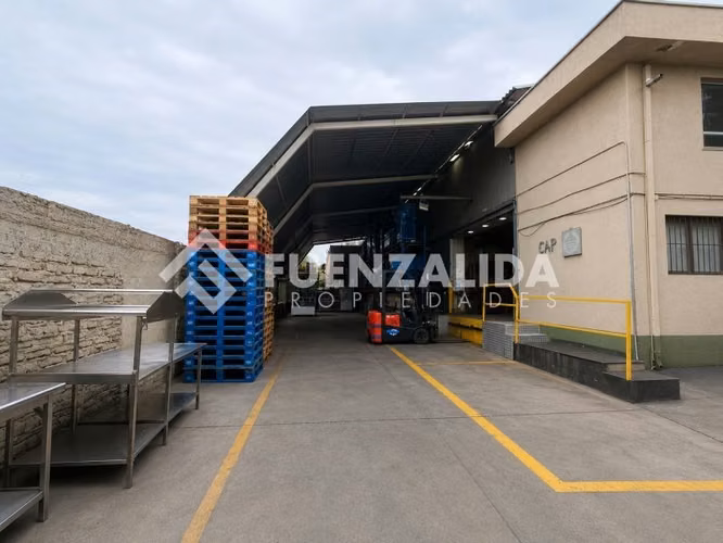 Industrial en venta en La Reina