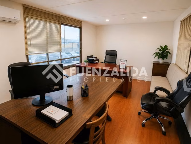 Industrial en venta en La Reina