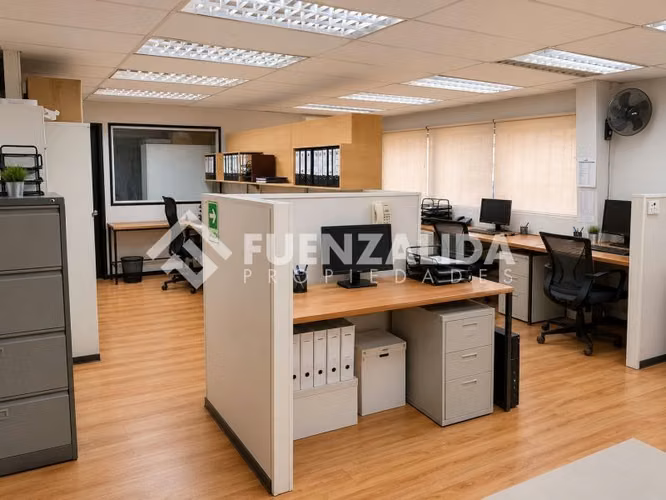 Industrial en venta en La Reina