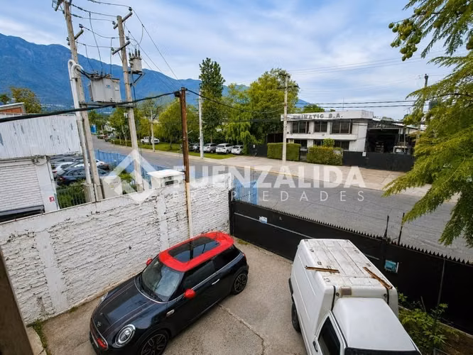 Industrial en venta en La Reina