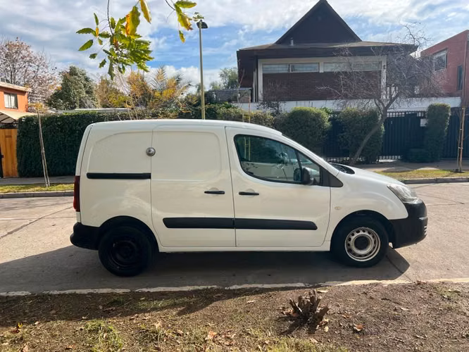 PEUGEOT PARTNER L1 - 2019 | 2910