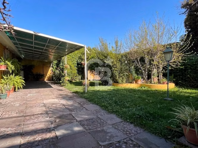 Oportunidad, Casa en Sector de Vitacura - Imagen 3