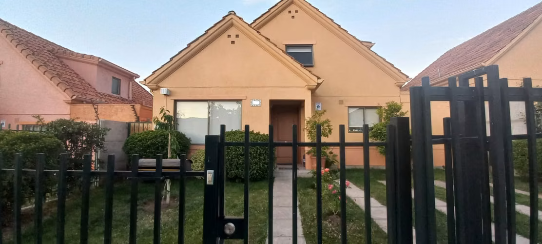 Venta casa en Ciudad de los Valles, Los Molinos/ Av Los Pozos