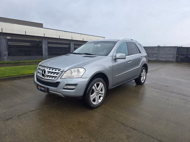 Mercedes Benz ML350 2011