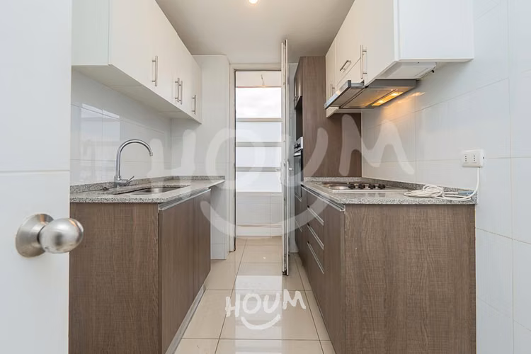 Departamento en Primera Avenida