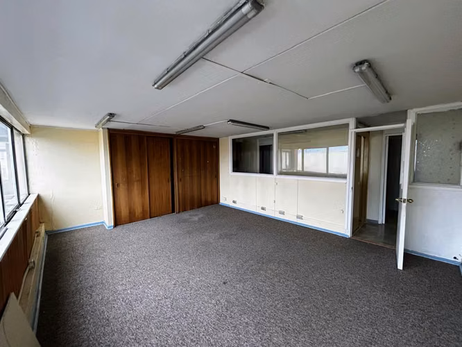 OFICINAS - 130m² - EN PLAZA DE ARMAS DE TALCAHUANO.