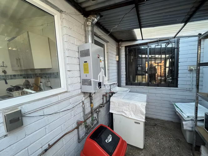 Oportunidad casa en condominio Macul