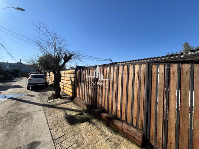 Oportunidad casa en condominio Macul