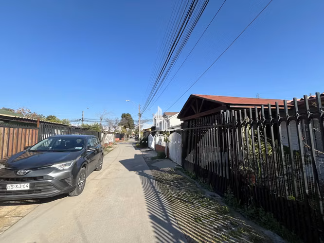 Oportunidad casa en condominio Macul