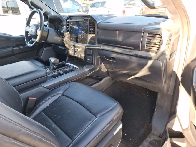 FORD F-150 2025