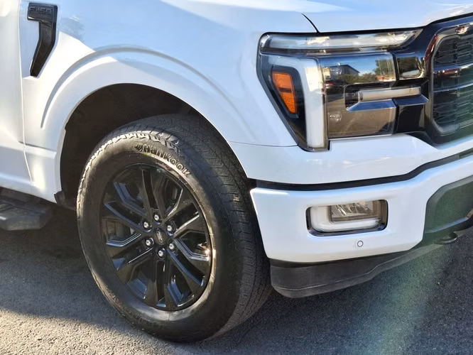 FORD F-150 2025