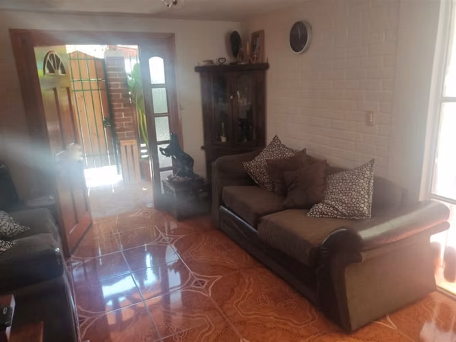 VENDO CASA EN QUILICURA, 2 DORMITORIOS, 1 BAÑO, 1 EST.
