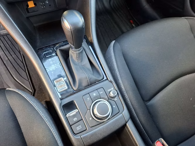 MAZDA CX-3 2025