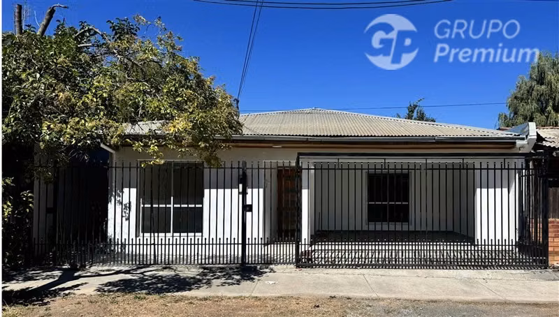 Hermosa y Moderna Casa en Venta de 2 dorm. en Machalí