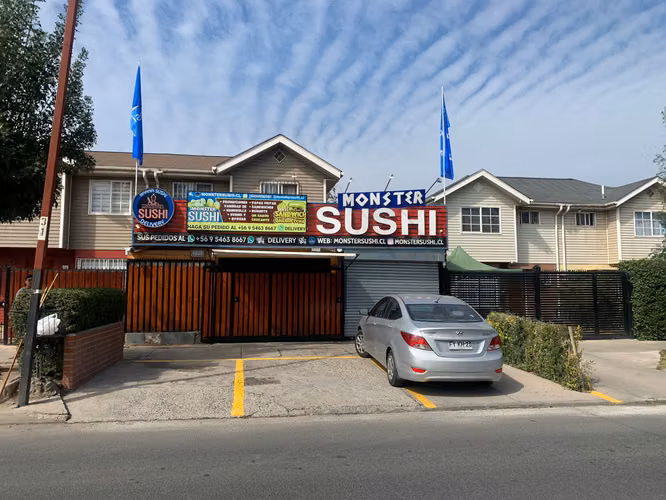 Casa y Local Comercial con Clientela - Negocio Operativo