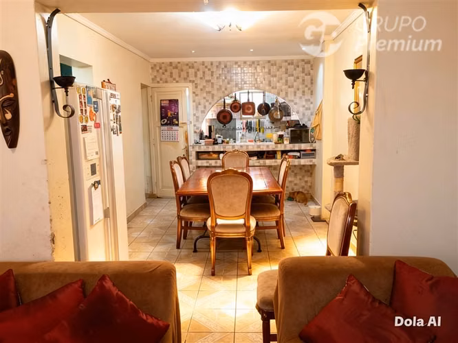 CASA CON AMPLIOS ESPACIOS Y 11 D, 5B EN VENTA EN CERRILLOS