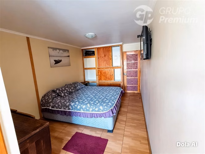 CASA CON AMPLIOS ESPACIOS Y 11 D, 5B EN VENTA EN CERRILLOS