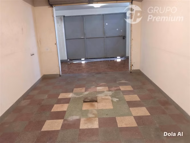 CASA CON AMPLIOS ESPACIOS Y 11 D, 5B EN VENTA EN CERRILLOS