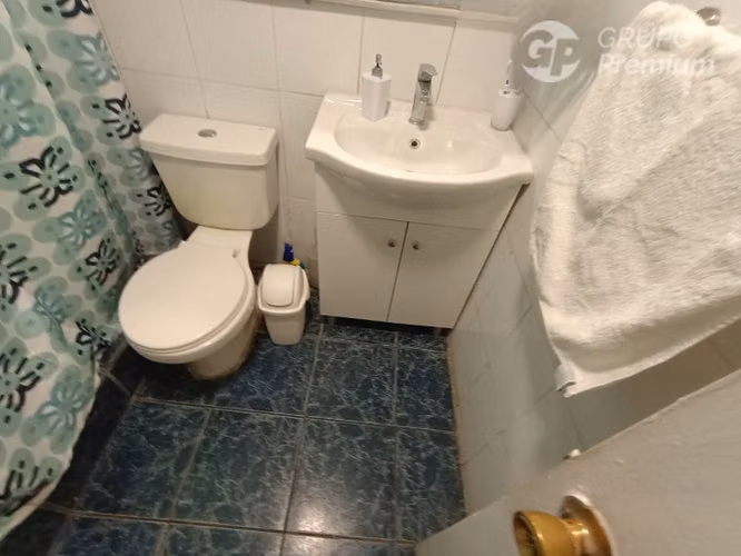 Casa de Esquina de 3 dorm.y 2baños en venta en Maipú