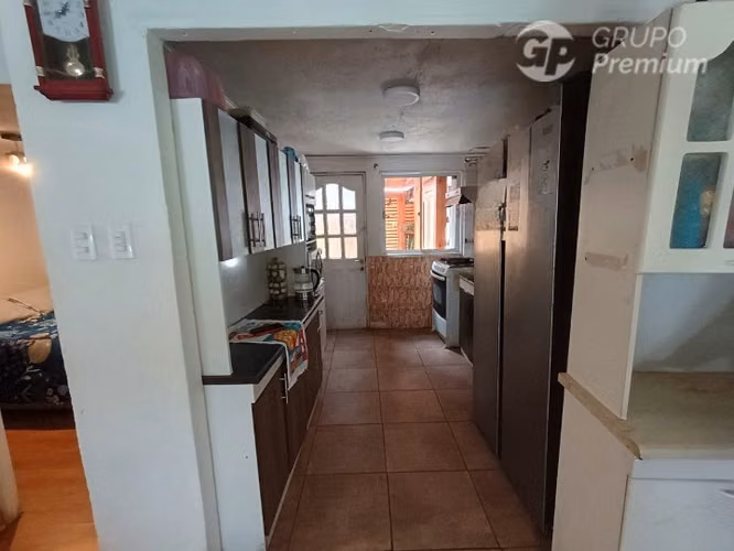 Casa de Esquina de 3 dorm.y 2baños en venta en Maipú
