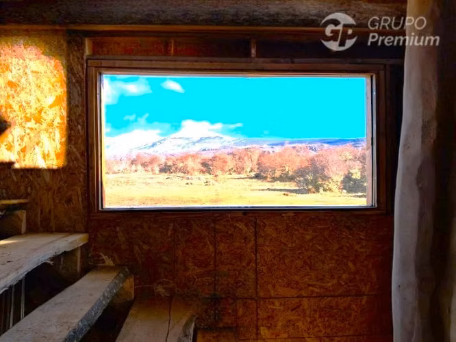 Gran Parcela con casa en construcción en venta en Lago Verde
