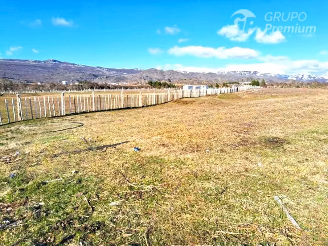 Gran Parcela con casa en construcción en venta en Lago Verde