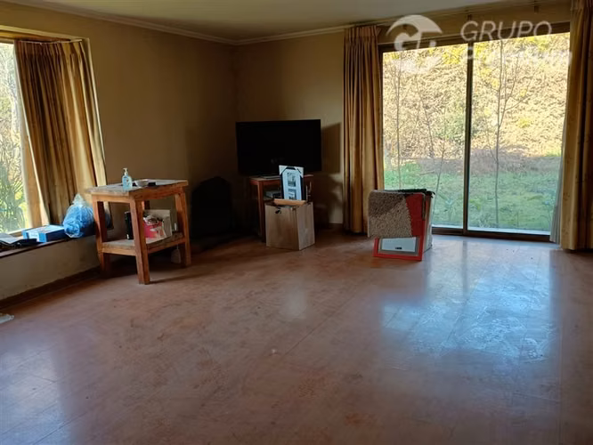 Parcela Con Dos Casas muy luminosas en venta en Peñaflor