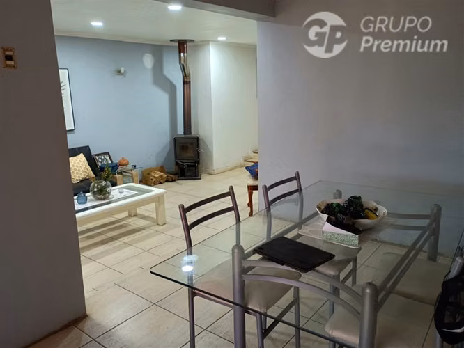 Parcela Con Dos Casas muy luminosas en venta en Peñaflor