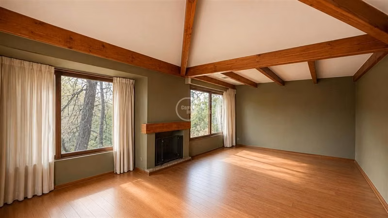 Casa en venta de 5 dorm. en Lo Barnechea