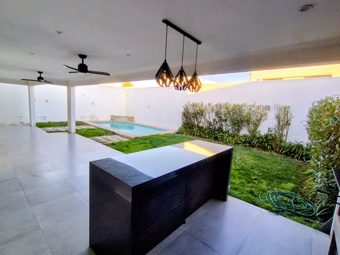 VENDO CASA DE 140 M2 4D/4B/PISCINA EN CONDOMINIO LINDEROS