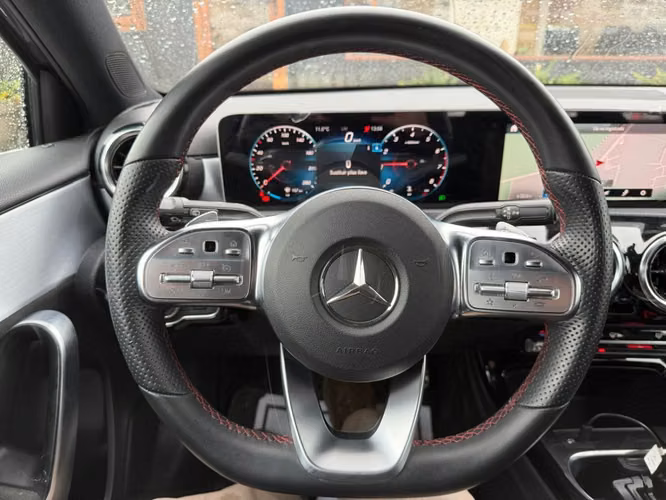 MERCEDES-BENZ A200  HB AT 1.3 TURBO 2019