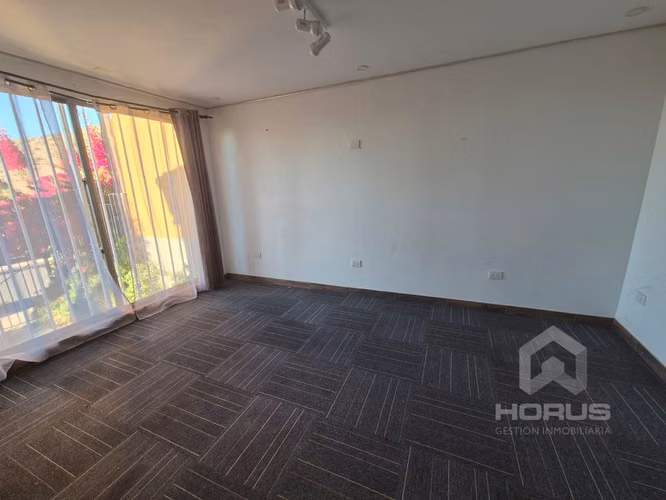 Casa de Lujo en arriendo. — Pudahuel