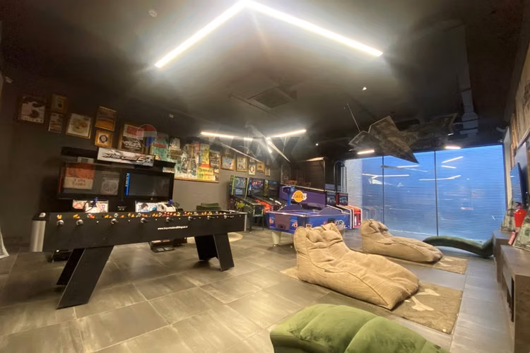 Arriendo estudio nuevo a pasos del metro