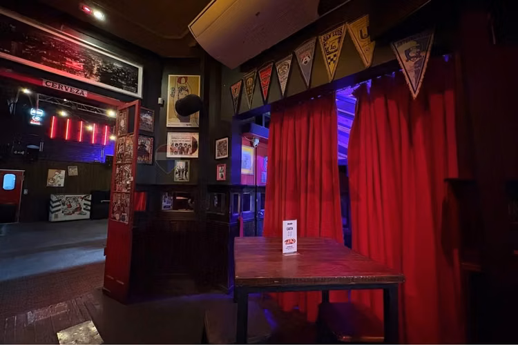 Restaurante-bar con patente turismo | 225 m2