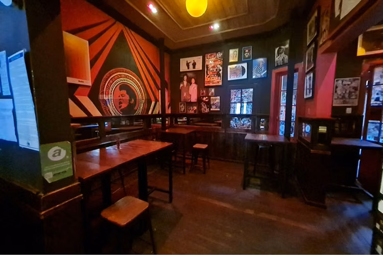 Restaurante-bar con patente turismo | 225 m2