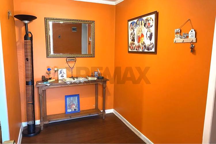 En exclusiva venta casa familiar metro la cisterna