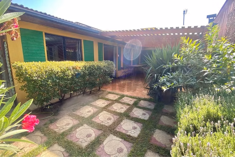 En exclusiva venta casa familiar metro la cisterna