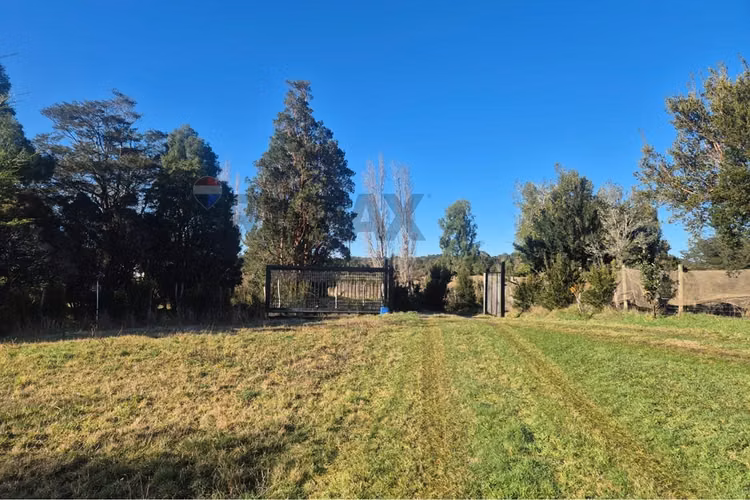 Casa 132 m2- terreno 7,06 ha-chonchi