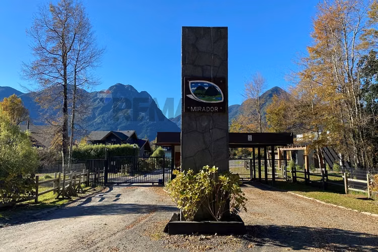 Casa en arriendo en miradores del quelhue – pucón
