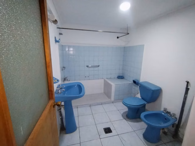 VENTA CASA CON AMPLIO TERRENO ESPECIAL PARA INVERSIONISTAS