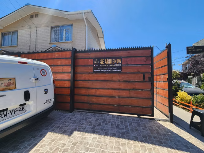 CASA EN ARRIENDO PEÑAFLOR 2D1B2E VILLA LOS ARTESANOS