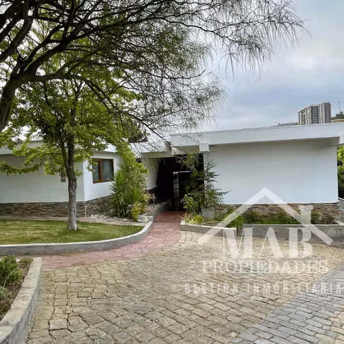 Exclusiva casa en Paso Hondo (177774)