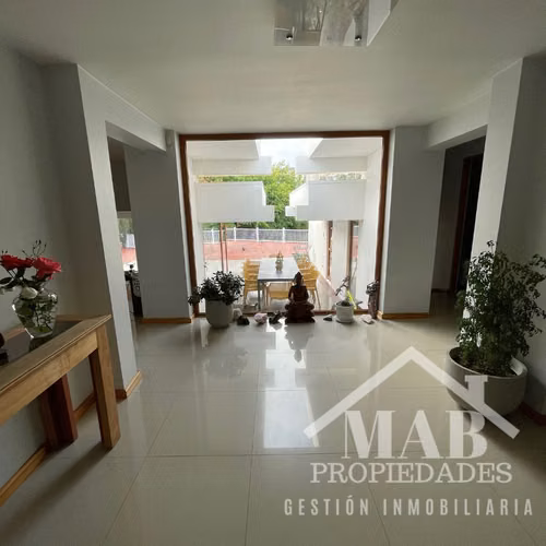 Exclusiva casa en Paso Hondo (177774)