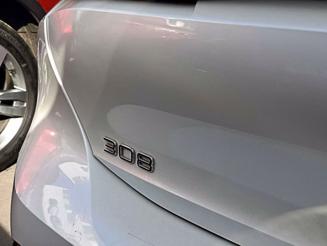 PEUGEOT 308 2023